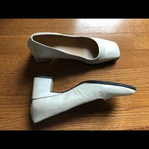 These lovely heels are too small for me.